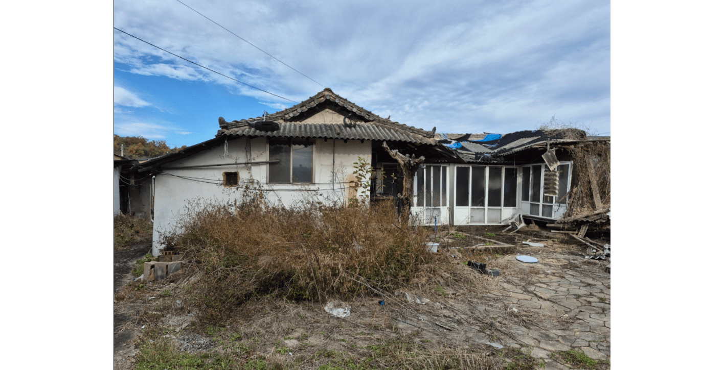 Spacious Rural House in Jecheon