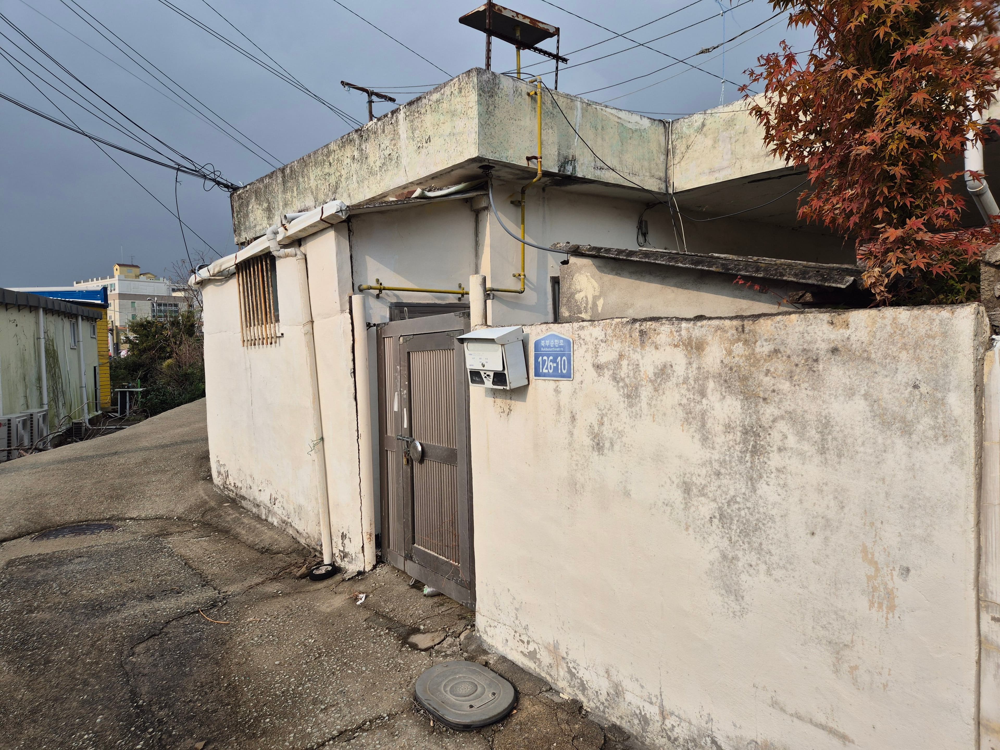 Spacious Well-Maintained Rural House in Haenam